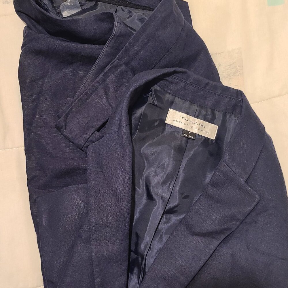 Women’s Navy Blue Linen Tahari Arthur S. Levine 2 Piece Pant Suit